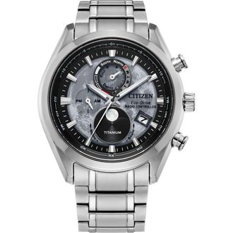 Citizen Tsuki-yomi Atomic Timekeeping Super Titanium Bracelet Watch, 43mm in Silver-Tone Gray at Nordstrom