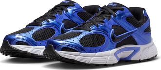 Nike V5 RNR Sneaker in Black/Sapphire at Nordstrom Rack, Size 5.5