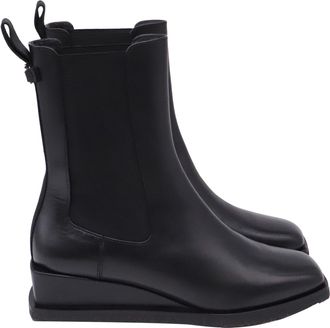 Ferragamo Wyatt Ankle Boots in Black Leather