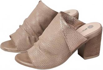 Eric Michael Womens Eclipse Sandal In Beige