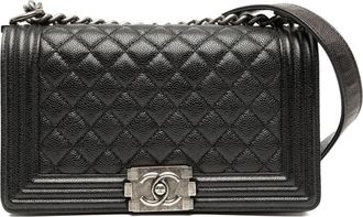 Chanel 2014-2015 Old Medium Quilted Caviar Boy Flap crossbody bag - Zwart