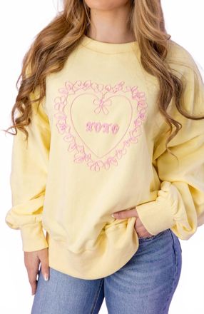 Peach Love California Xoxo Heart Sweatshirt In Light Yellow