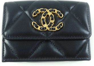 Chanel Matelasse Black Leather Wallet (Tri-Fold) (Pre-Owned)