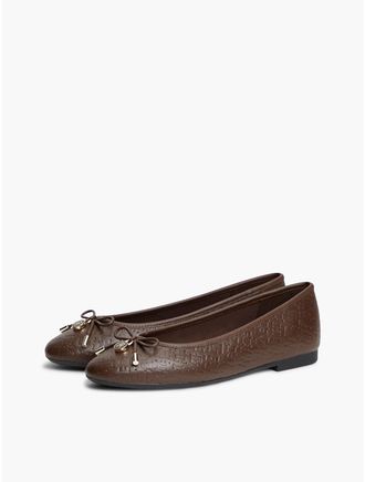 Tommy Hilfiger Womens Monogram-Debossed Leather Ballet Flat - Cocoa - US 6.5 / EU 37