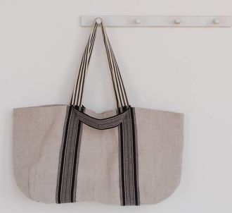 Will & Atlas Womens Dual Handle Shoulder Bag In Natural