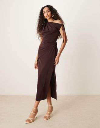 Asos Vestito midi sinuoso color cioccolato con dettaglio allacciato e spalla scivolata-Marrone
