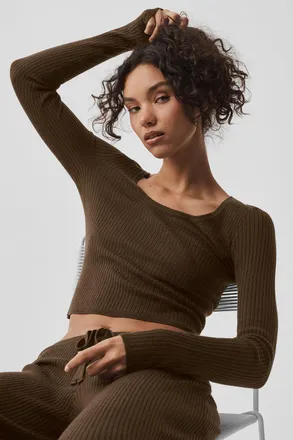 Alo | Sweater Knit Unwind Long Sleeve Top in Espresso Brown, Size: Medium