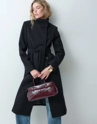 Forever New cappotto lungo nero effetto lana con collo a imbuto e cintura