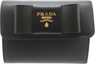 Prada Black Leather Saffiano Triangle Wallet (Tri-Fold) (Pre-Owned)