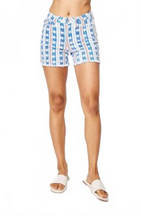 Judy Blue Usa Fray Hem Shorts In Blue Star