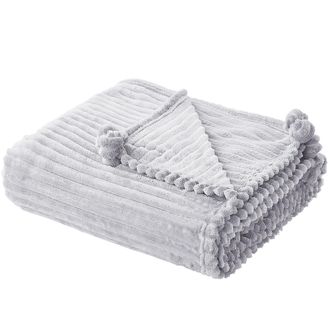 Beliani Beliani - Manta Gris Claro Poli&eacute;ster 150 X 200 Cm Estructura Acanalada Pompones Dormitorio Kaweri