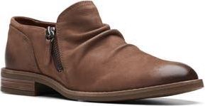 Clarks Camzin Pace Leather Zip Bootie in Taupe Nubuck at Nordstrom Rack, Size 6.5
