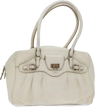 Ferragamo Gancio White Leather Shoulder Bag (Pre-Owned)