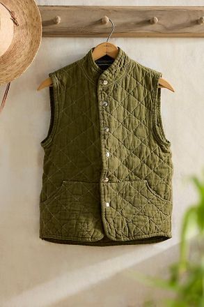 Terrain Quilted Snap Vest Jacket