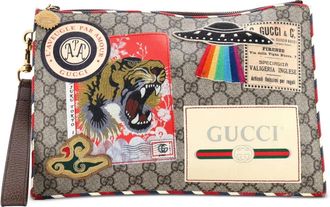 Gucci Courrier Pouch clutch met GG gecoat canvas en applicatie - Bruin
