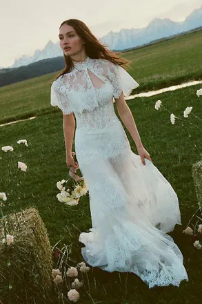 Pronovias Exclusive: Pronovias Irisa Gown
