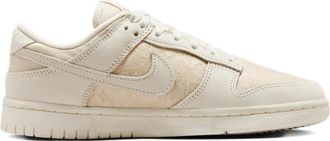 Nike Sneakers met bloemenkant - Beige