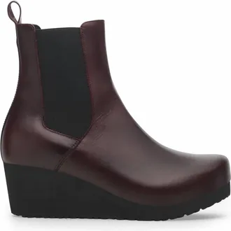 Birkenstock Womens Ebba Slip On Boots In Zinfandel