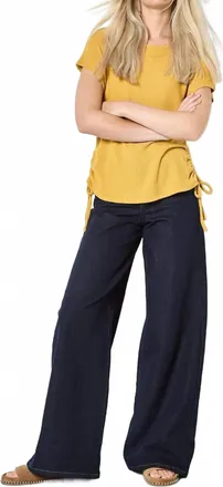 Apricot Summer Waffle Side Ruched Tee In Mustard