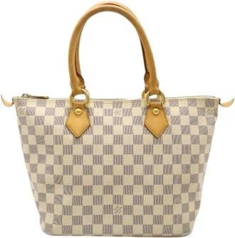 Louis Vuitton Pre-owned Handbags, female, Beige, Size: ONE SIZE Pre-owned Canvas totes