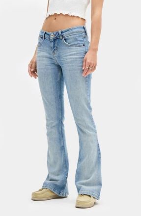BDG Brooke Low Rise Flare Jeans in Light Vintage at Nordstrom, Size 24 X 32