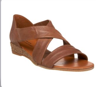 Eric Michael Womens Nettie Sandal In Tan