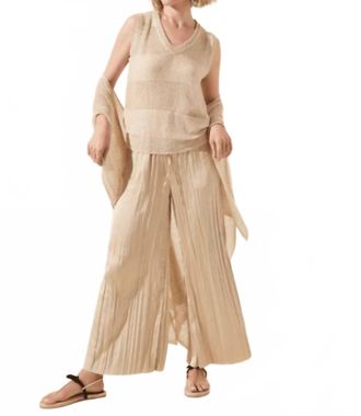 Lyss&eacute; The Packable Pleated Palazzo Pants In Champagne