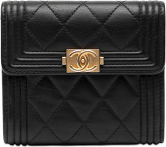 Chanel Black Leather Wallet (Bi-Fold) (Pre-Owned)