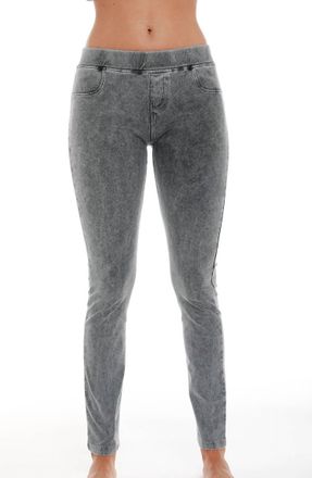 French Kyss High Rise Capri In Charcoal
