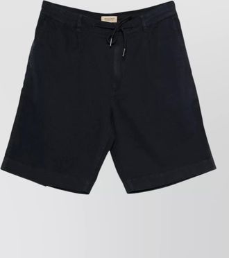 Woolrich knee length shorts drawstring waist pockets