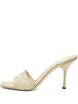 Gucci Guccissima sandalen met stilettohak - Beige