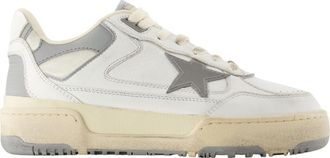 Golden Goose Forty Two Sneakers - Golden Goose Deluxe Brand - Leather - White