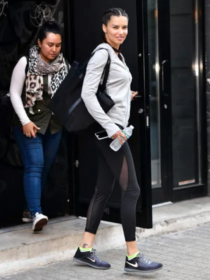 5 Cosas que nunca debes llevar al gym