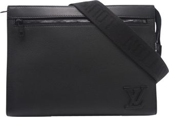 Louis Vuitton Black Noir Leather Shoulder Bag (Pre-Owned)