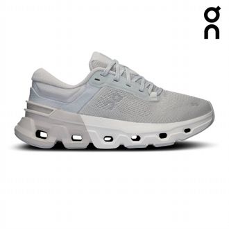 On Running Womens Cloudflyer 5 Sneaker In Glacier /wolf