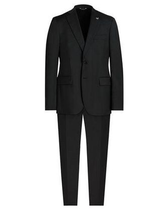 Tombolini Suits