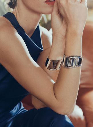 Simons Womens Silver wavy cuff bracelet