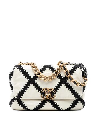 Chanel Borsa a tracolla 19 media in pelle di vitello alluncinetto con battente 2020 - Bianco