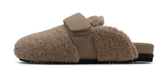 Roam Womens Fuzzy Loafer Mule In Oat