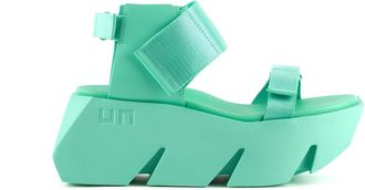 United Nude Bull Run
