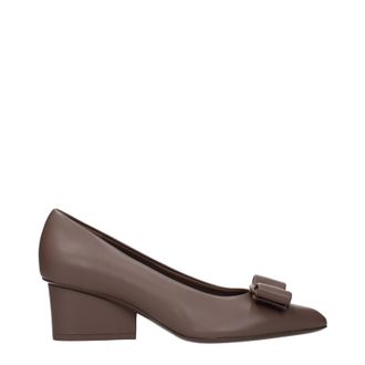 Ferragamo Viva Donna D&eacute;collet&eacute; Grau/K&uuml;mmelleder