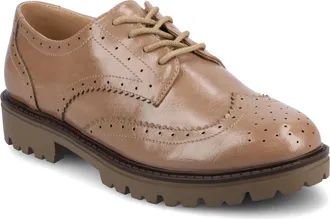 Journee Collection Women & apos;s Claudiya Medium and Wide Width Oxford