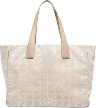 Chanel Pre-owned Tote Bags, female, Beige, Size: ONE SIZE Pre-owned Nylon Tote
