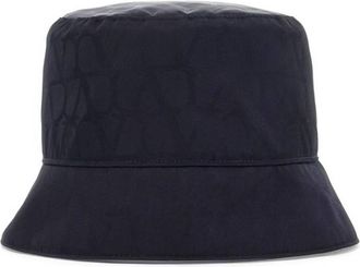 Valentino Garavani Reversible Bucket Hat with Pouch, Size 60