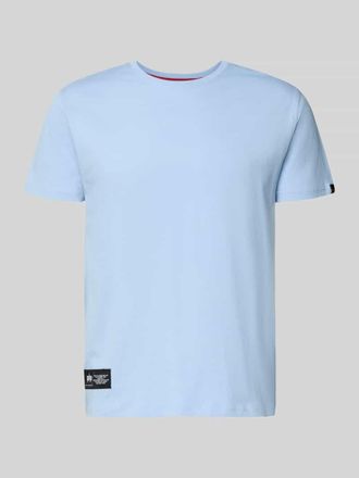Alpha Industries Alpha Industries T-Shirt mit Label-Patch in Hellblau, Gr&ouml;&szlig;e XXXL