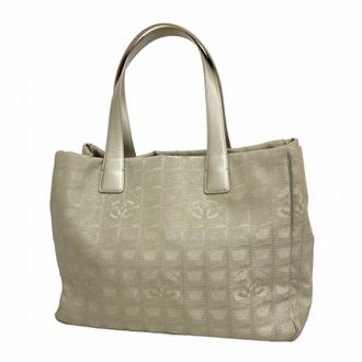 Chanel Gray Nylon Tote Bag (Pre-Owned)