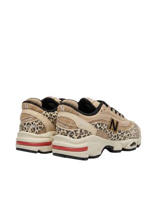 New Balance U1000 Sneaker - Beige