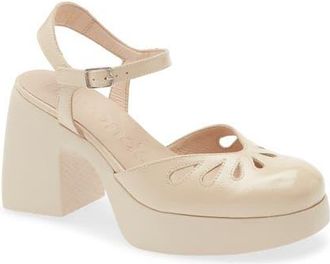 Wonders Ankle Strap Platform Pump in Lack Beige at Nordstrom, Size 9.5-10Us