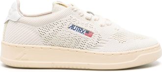 Autry logo-patch open-knit sneakers - women - Leather - 36 - White