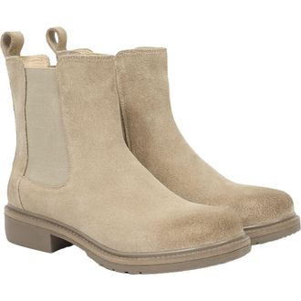 Celtic & Co. Essential Chelsea Ankle Boot in Sand at Nordstrom, Size 7